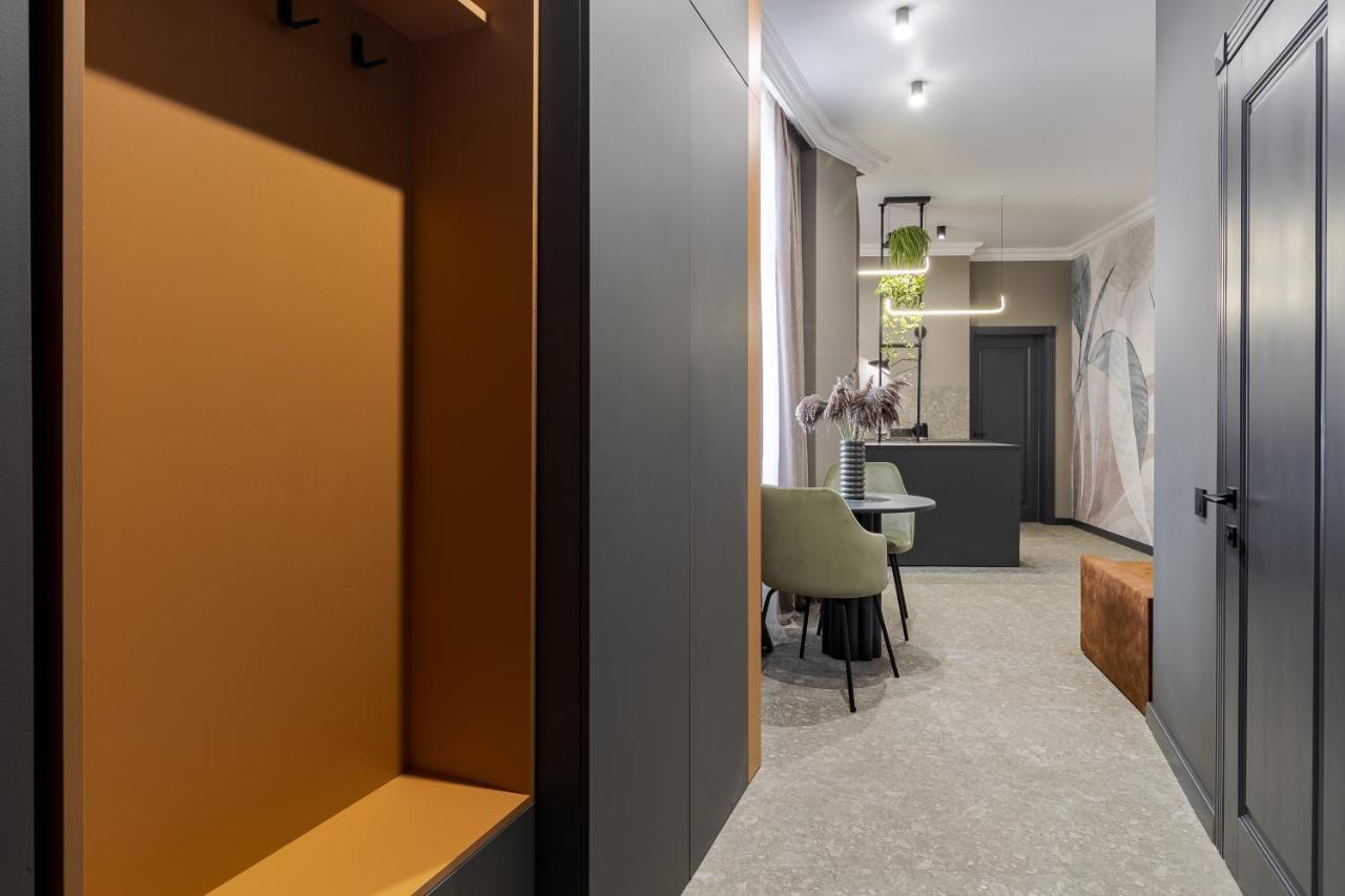 Modern Apartment Lviv Exterior photo
